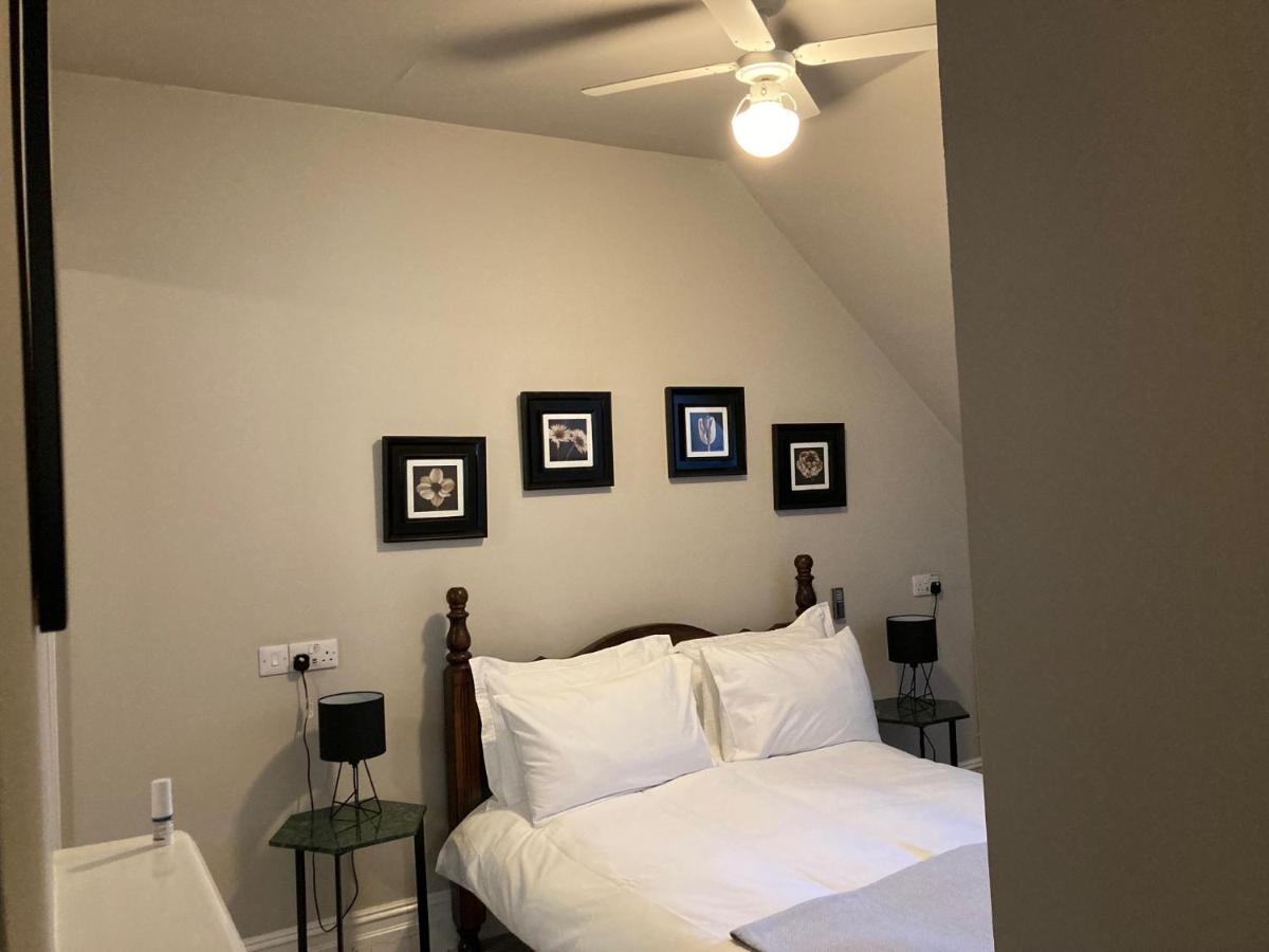 Bed and Breakfast 15 Grosvenor Гастингс Экстерьер фото