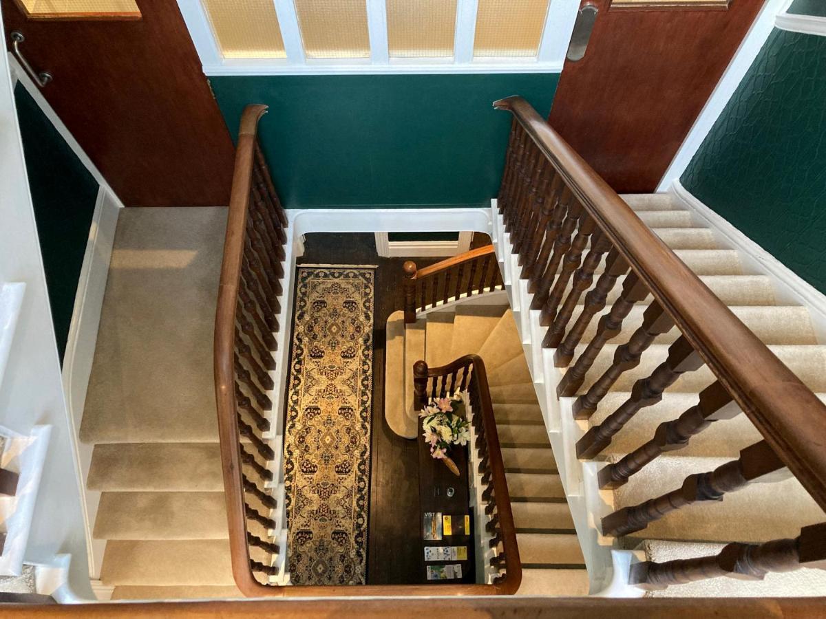 Bed and Breakfast 15 Grosvenor Гастингс Экстерьер фото