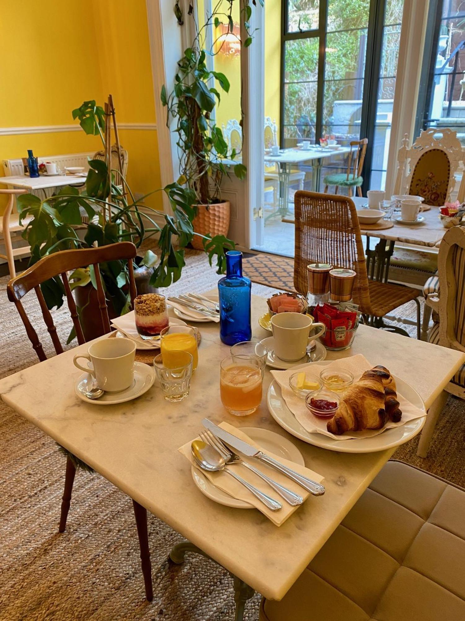 Bed and Breakfast 15 Grosvenor Гастингс Экстерьер фото