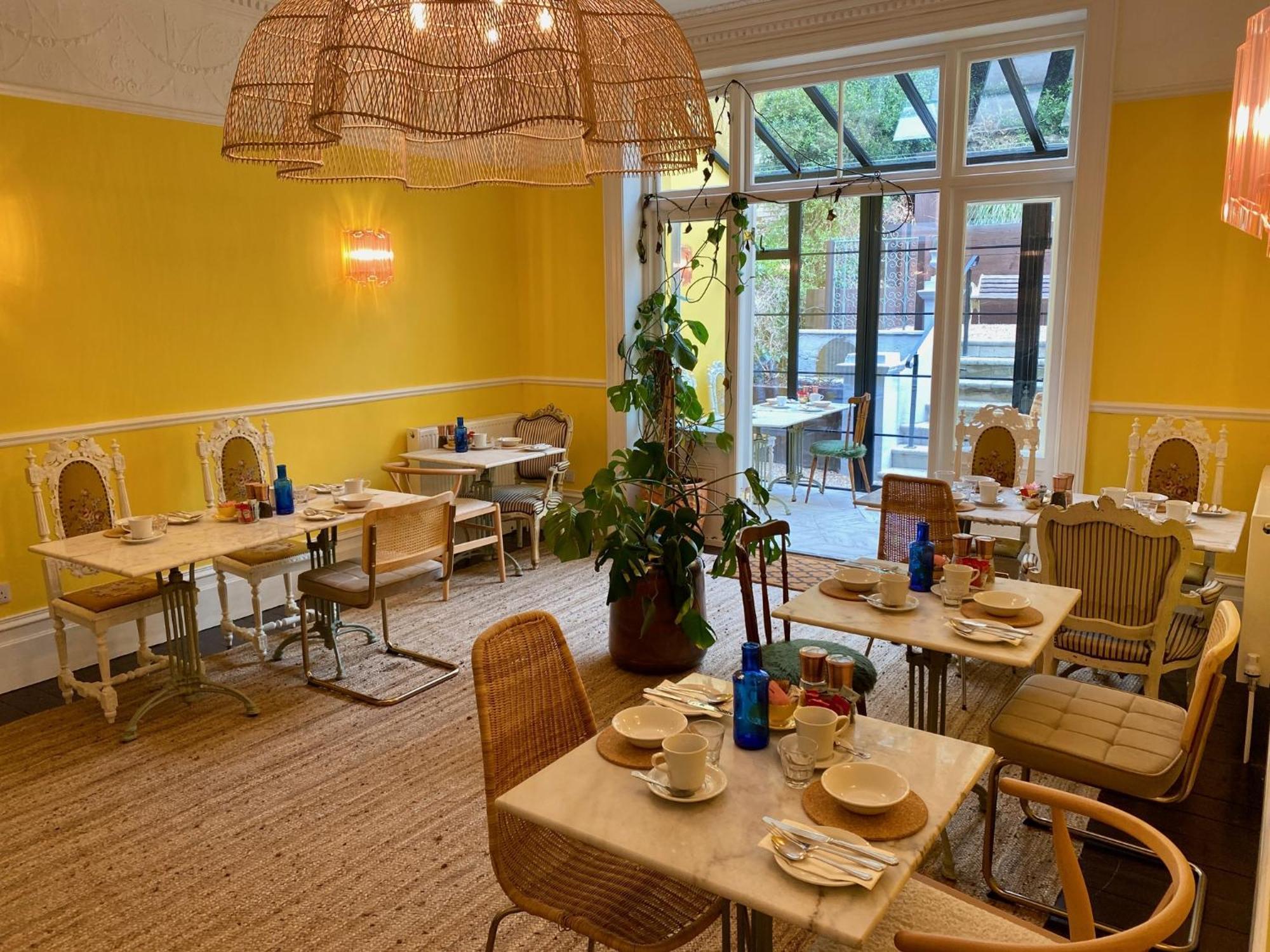 Bed and Breakfast 15 Grosvenor Гастингс Экстерьер фото